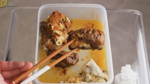 驚愕！…　俵ハンバーグ並みの肉厚うんこの中身は如何に！？　「下剤18」「限界放尿 NEO 17」「デニムお姉さん尻放屁 8」他発売！【排泄屋8月15日新作】